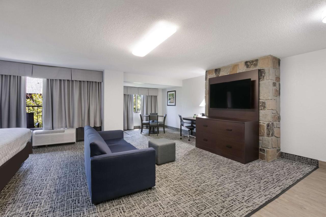 Surestay Plus Hotel By Best Western Gatlinburg Exterior foto